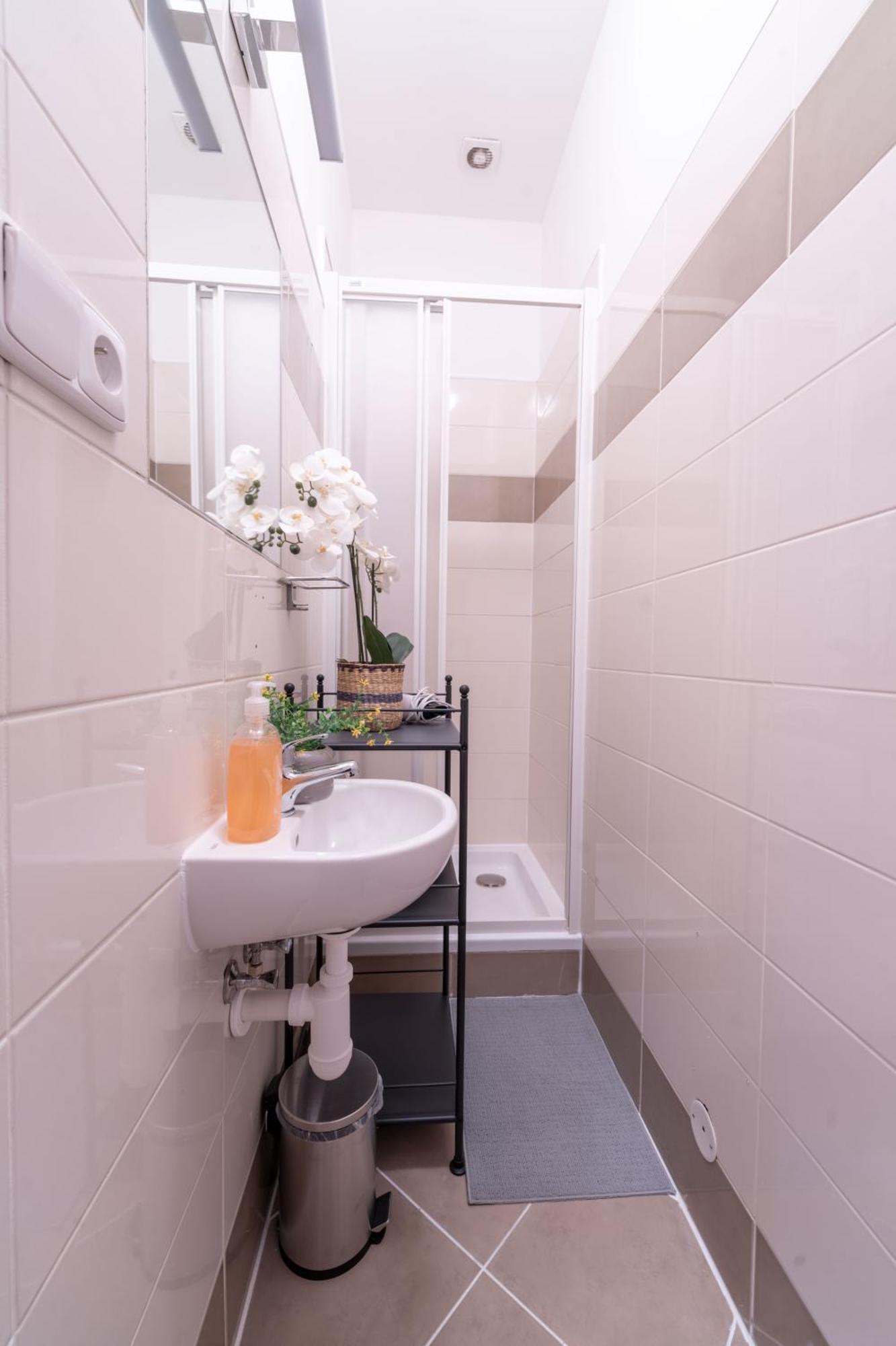 Stellar Female Hostel Prag Dış mekan fotoğraf