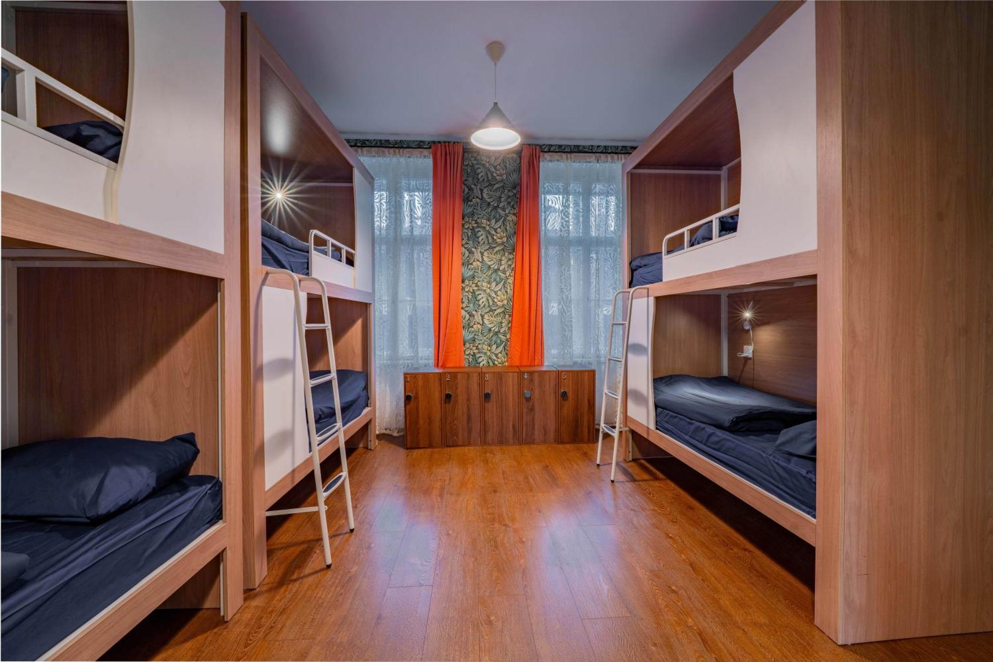 Stellar Female Hostel Prag Dış mekan fotoğraf